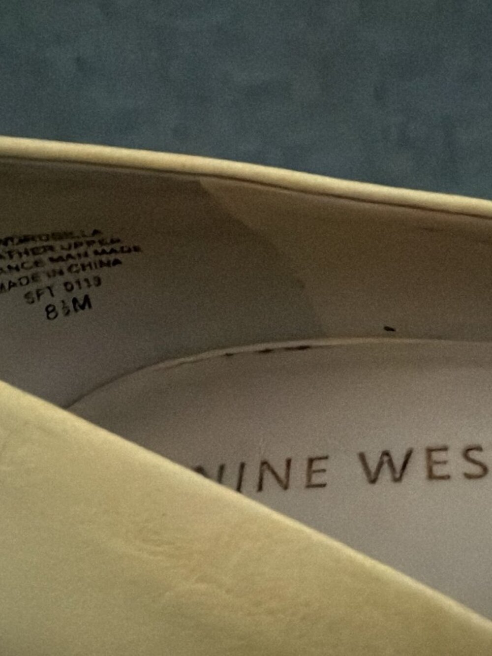 Nine West Yellow Leather Pumps – Size 8.5